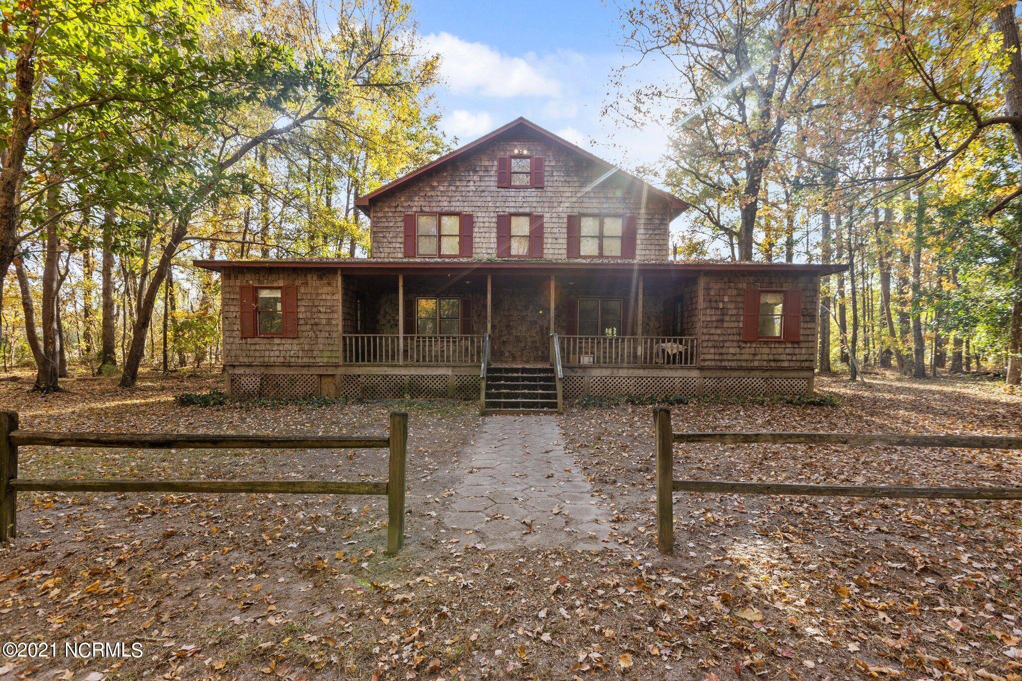 4692 Nc 92 HWY E, Bath, NC 27808