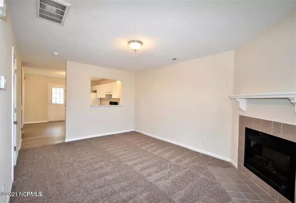 Jacksonville, NC 28546,885 W Pueblo DR