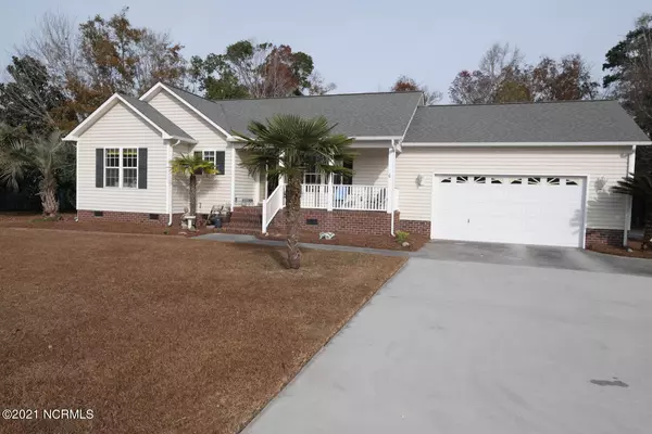 207 Blue Heron Drive, Newport, NC 28570