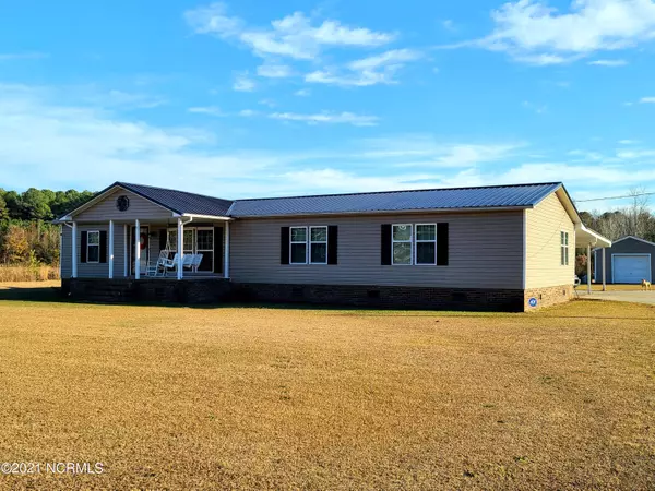 146 Sassafras Road, Bladenboro, NC 28320