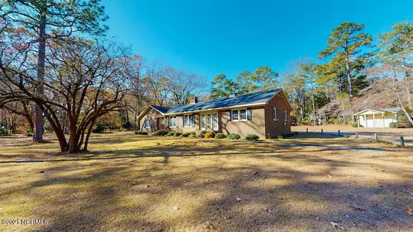 Snow Hill, NC 28580,521 Greenridge RD