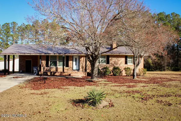 22173 Peacock RD, Tabor City, NC 28463