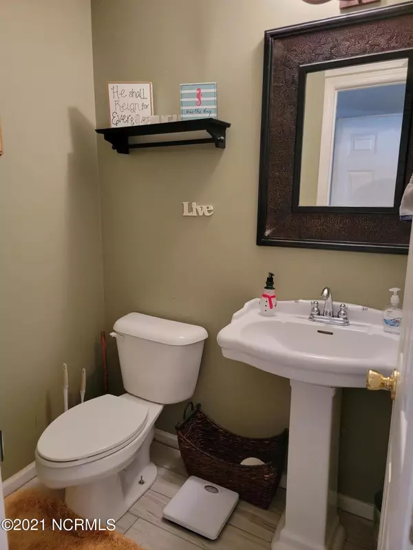 Jacksonville, NC 28540,105 Willbarry RD