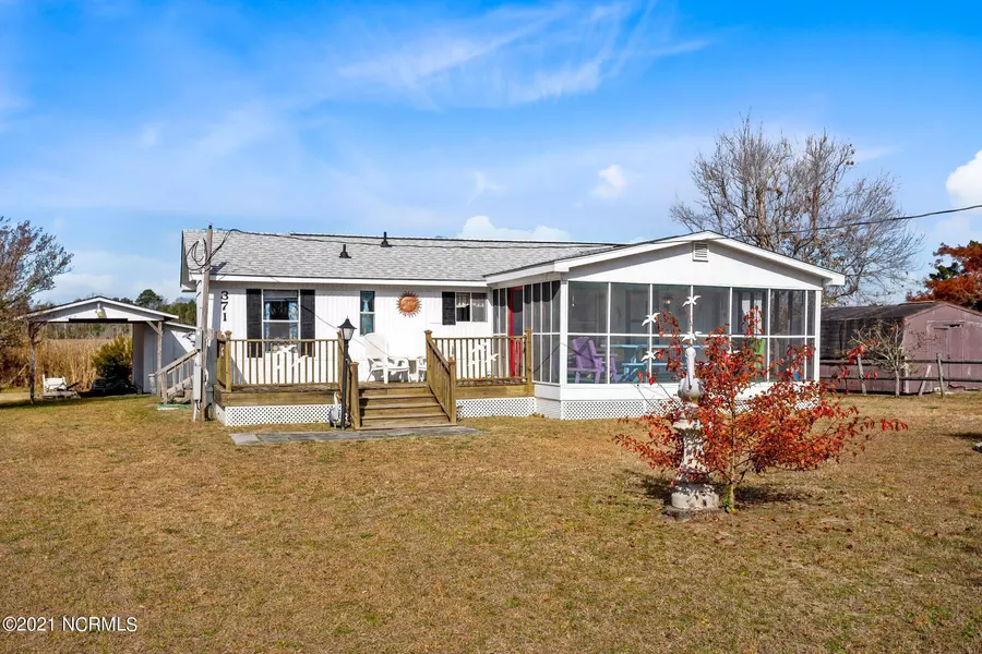 371 Atkinson Point RD, Surf City, NC 28445