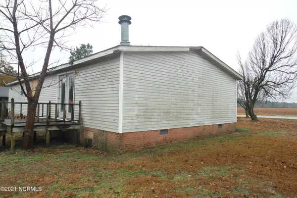 Rose Hill, NC 28458,2519 Herring RD