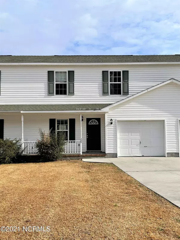 205 Winners CIR S, Jacksonville, NC 28546