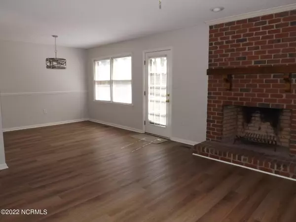 Laurinburg, NC 28352,1002 Old Charleston CIR