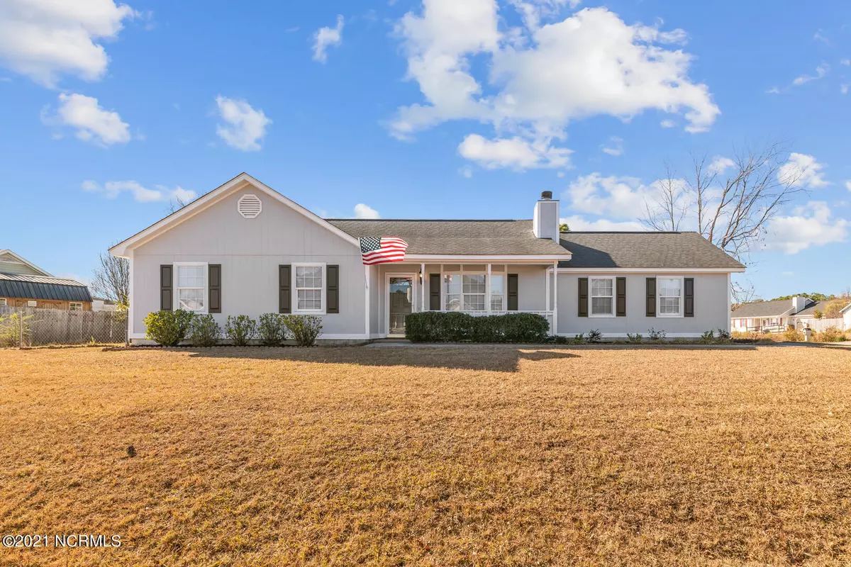 Hubert, NC 28539,305 Foxridge Lane