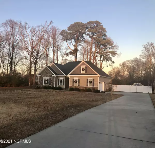 Greenville, NC 27858,975 Brandy Brook DR