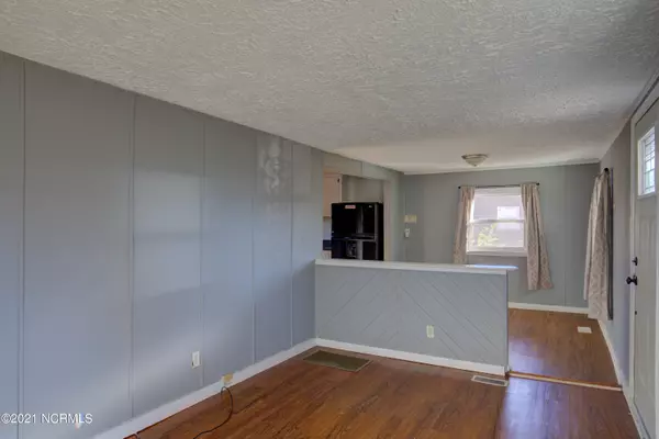 Midway Park, NC 28544,231 Barbara AVE