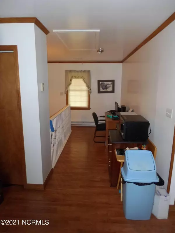 Pinetown, NC 27865,21218 Us 264 HWY E