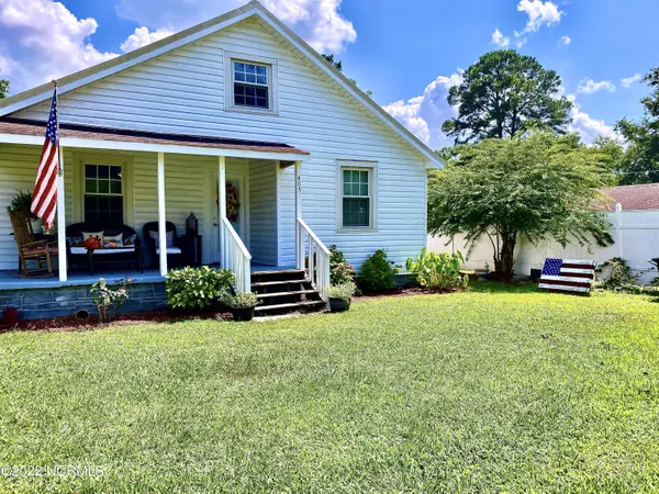 Wallace, NC 28466,405 W Cliff Street