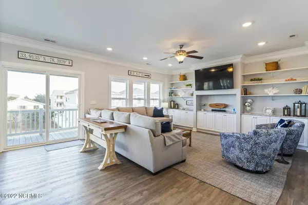 Holden Beach, NC 28462,117 Deal DR