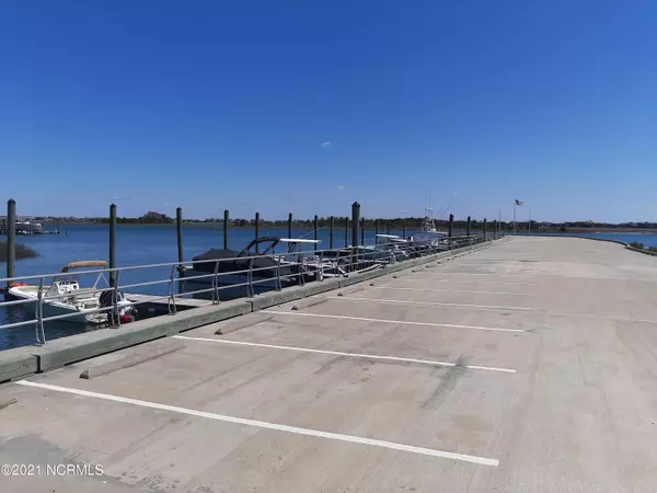 Wilmington, NC 28411,7417 Nautica Yacht Club Drive #22