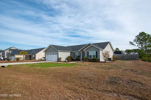 Hubert, NC 28539,207 Chestwood Drive