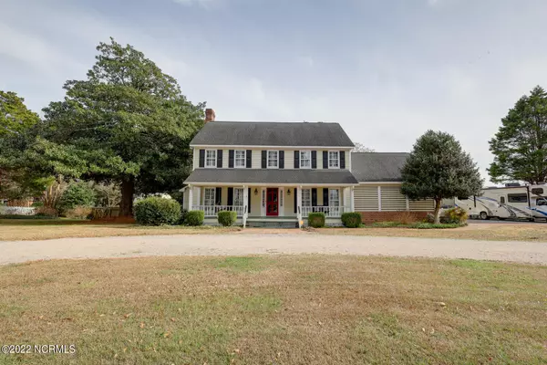 2007 N Market ST, Washington, NC 27889