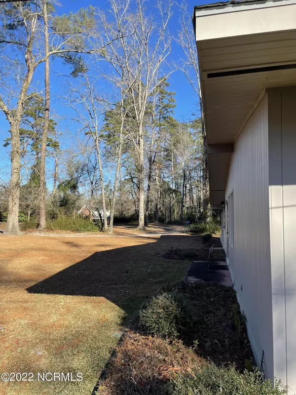 Whiteville, NC 28472,1208 Woodland DR