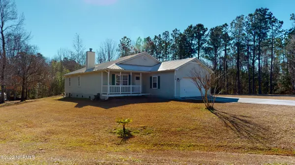 Hubert, NC 28539,259 Zachary LN