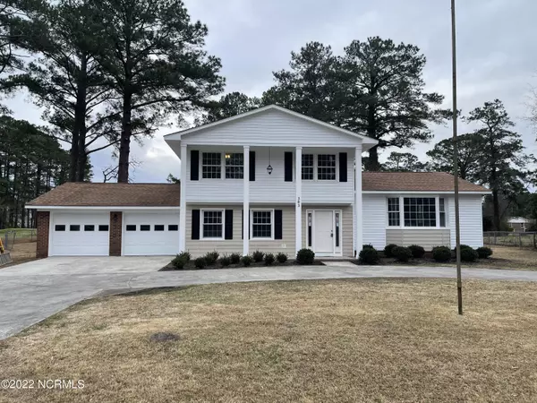 303 Carolina Pines BLVD, New Bern, NC 28560