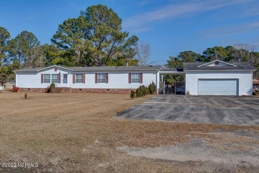 130 Clayton LN, Rocky Point, NC 28457