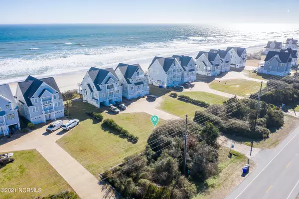 North Topsail Beach, NC 28460,4270 Island DR