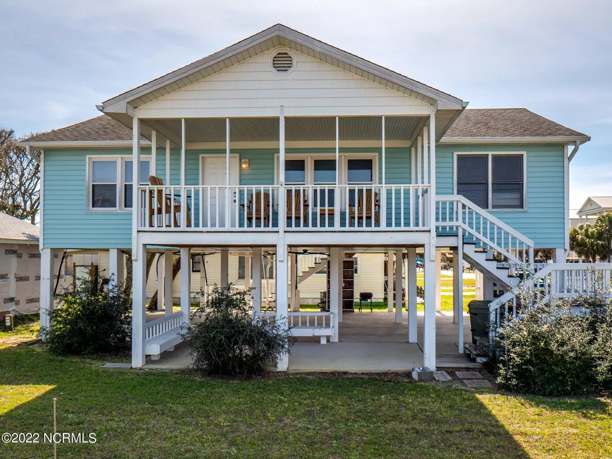 Kure Beach, NC 28449,313 F AVE