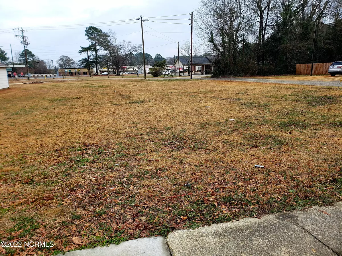 Roseboro, NC 28382,0 N East ST