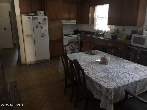 Snow Hill, NC 28580,206 Circle DR