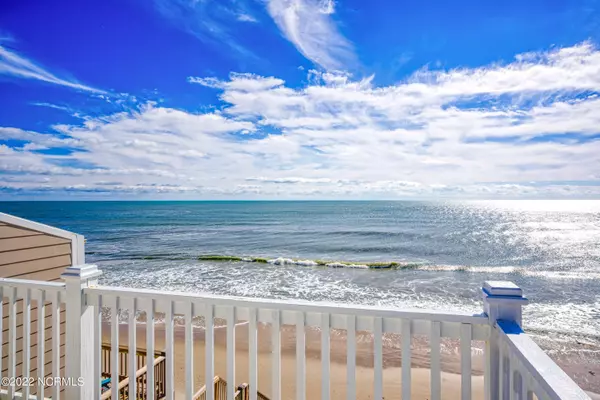 North Topsail Beach, NC 28460,1232 New River Inlet RD