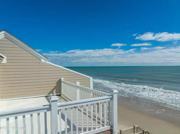 North Topsail Beach, NC 28460,1232 New River Inlet RD