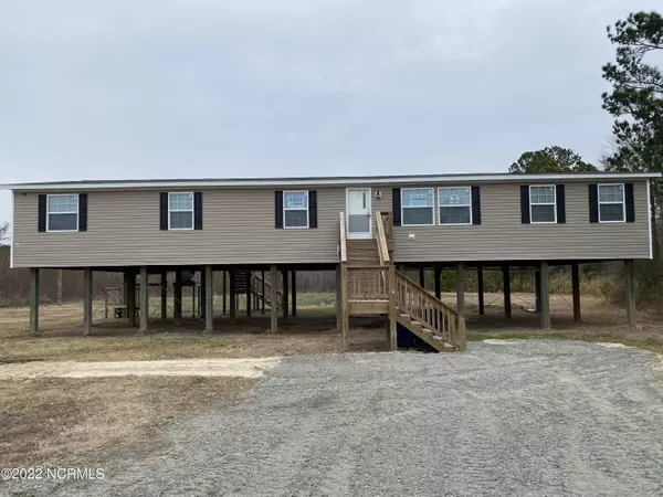 138 Taylor Beach RD, Columbia, NC 27925