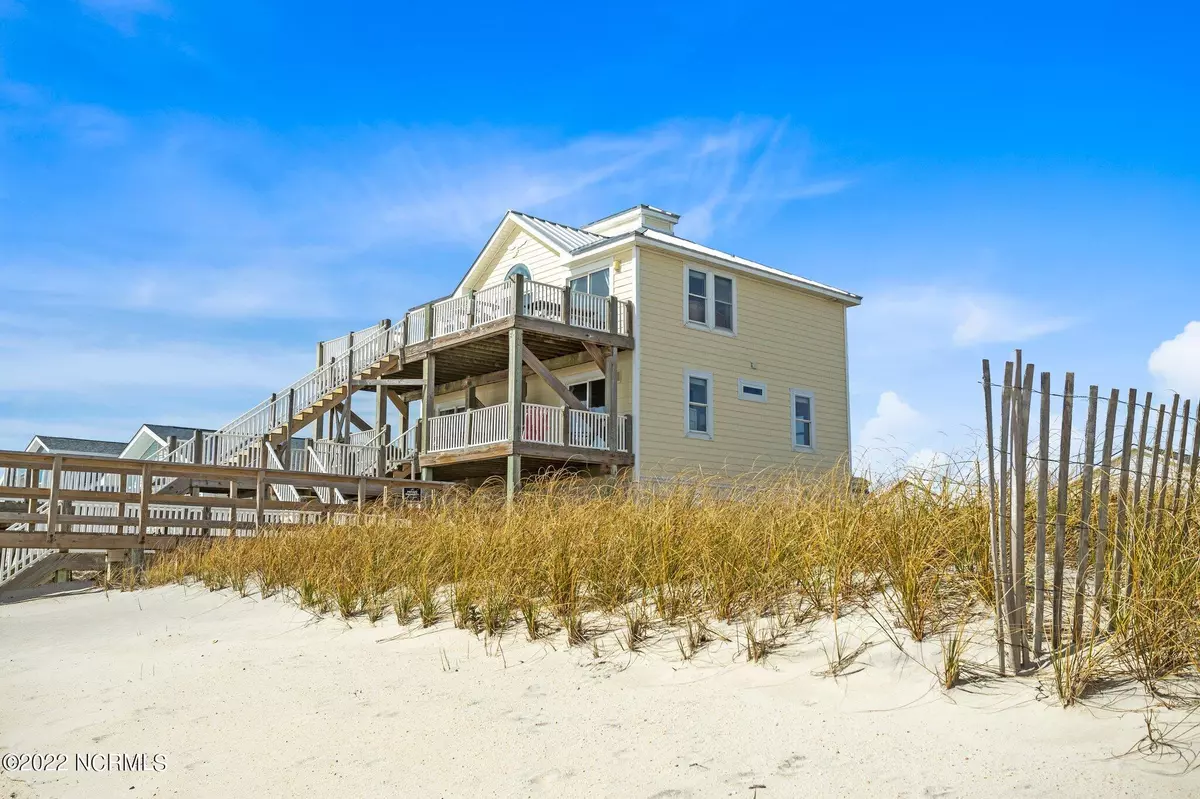 North Topsail Beach, NC 28460,330 Sea Shore DR