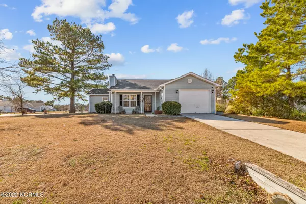 332 Running RD, Jacksonville, NC 28546