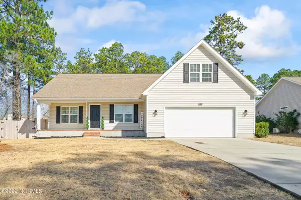 938 Magnolia Drive, Aberdeen, NC 28315