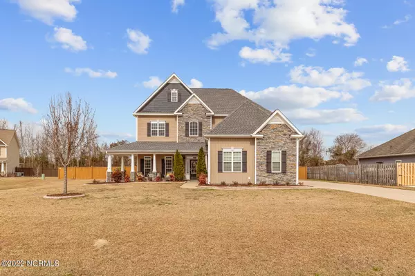 416 Fawns Creek Chase, Jacksonville, NC 28540