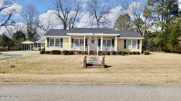 26 Dasher ST, Whiteville, NC 28472