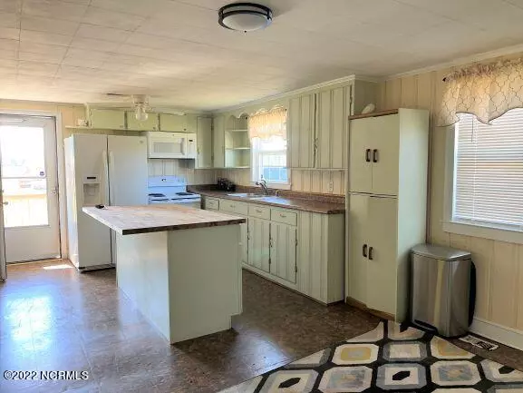 Teachey, NC 28464,1051 Wellstown RD