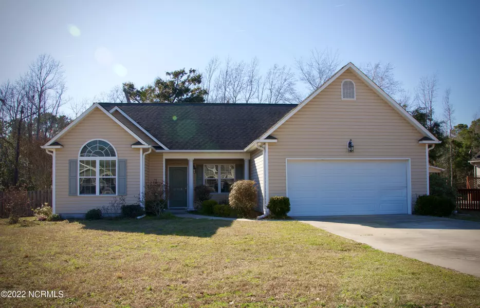 203 Everett Yopp DR, Sneads Ferry, NC 28460