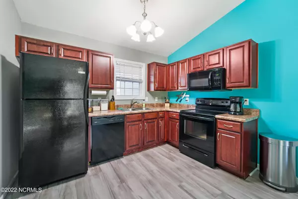 Sneads Ferry, NC 28460,169 Everett Yopp DR