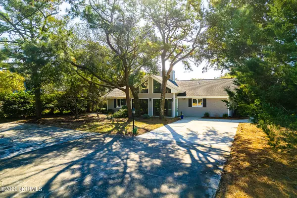 Pine Knoll Shores, NC 28512,132 Beechwood DR