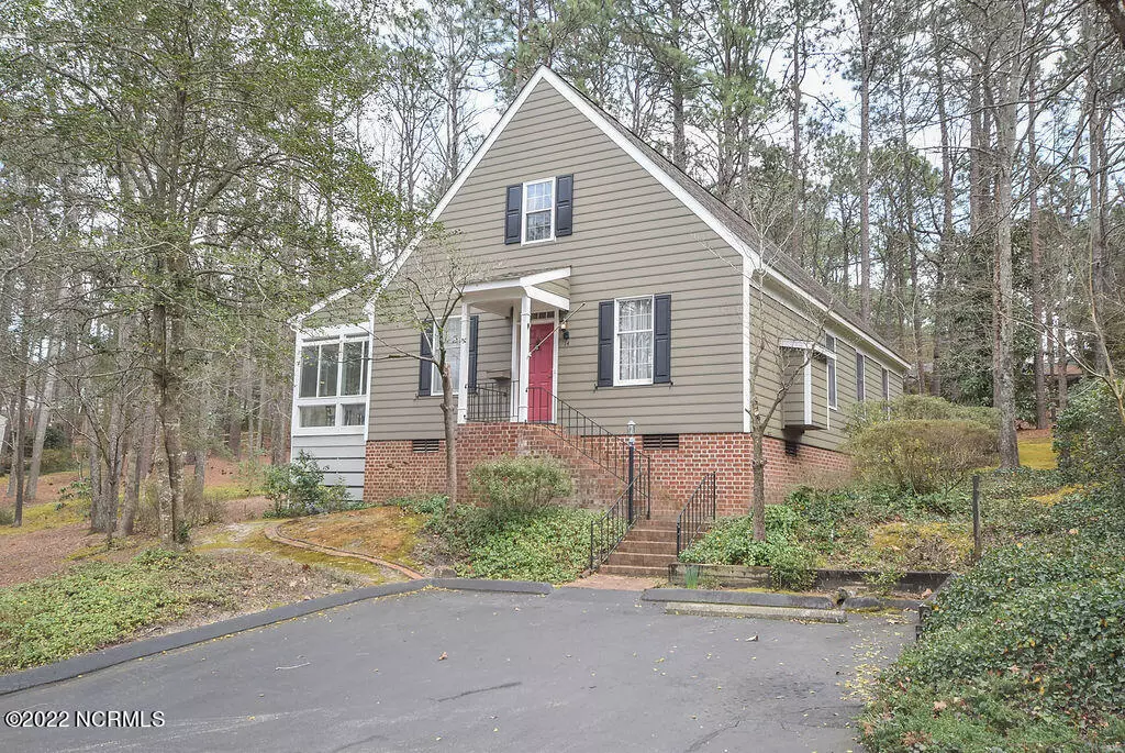 Southern Pines, NC 28387,14 Village In The Woods Circle