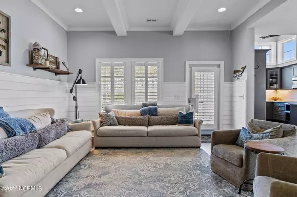 Oak Island, NC 28465,106 NE 50th ST