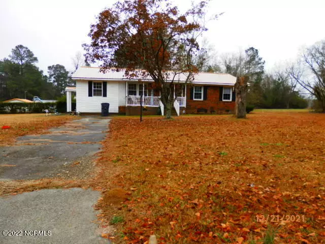 6984 Silver Spoon RD, Clarkton, NC 28433