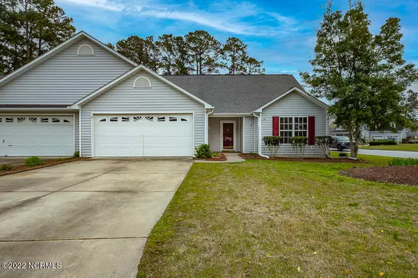 102 Tiger Woods PL, New Bern, NC 28560