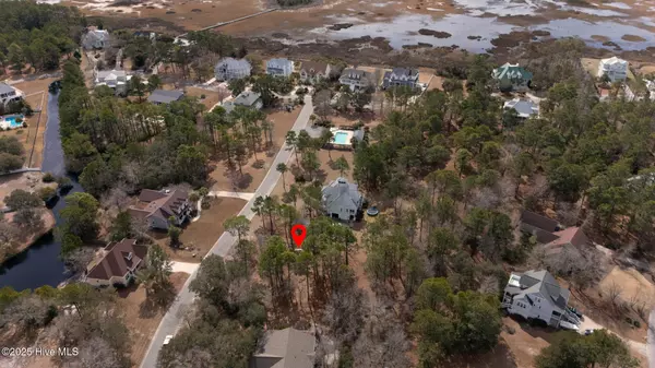 19 Southpointe DR SE, Southport, NC 28461