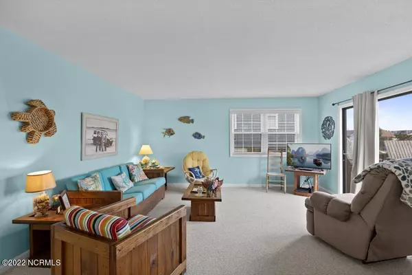 North Topsail Beach, NC 28460,212 Oyster LN