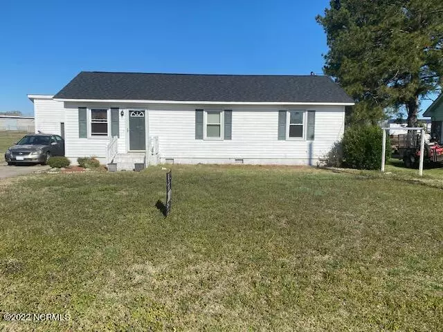 Stantonsburg, NC 27883,311 Minshall DR