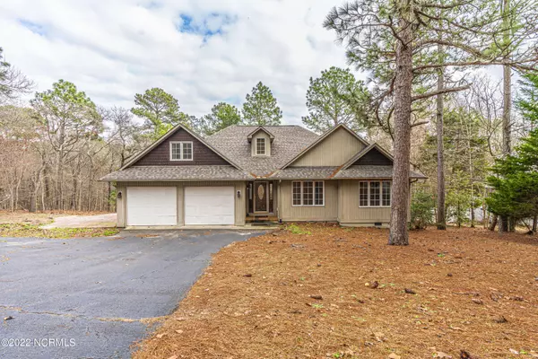 112 Shady Wood Court, West End, NC 27376