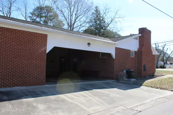 Williamston, NC 27892,1116 W Main ST