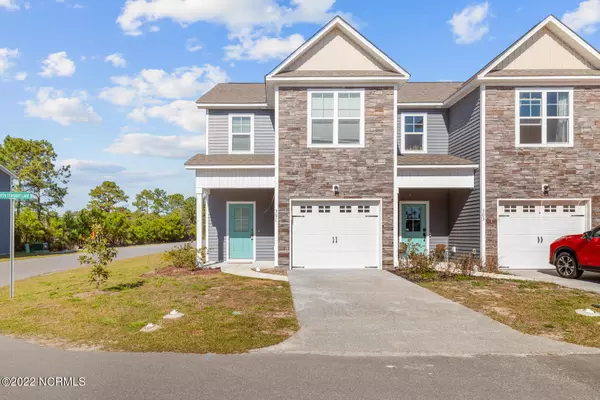 301 S Stingray Lane, Sneads Ferry, NC 28460